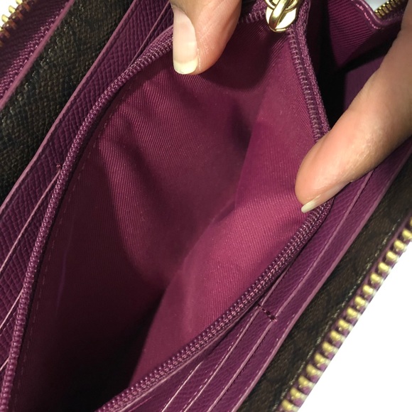 SOLD!!! COACH Pebbled Leather Wallet (Plum) - Picture 3 of 6